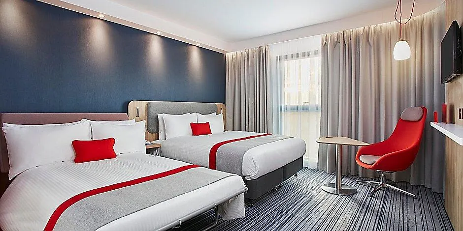 Holiday Inn Express Cambridge West - Cambourne By Ihg 3*,  Großbritannien